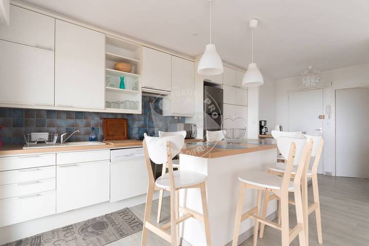 Appartement de vacances entier, P3 face à la plage sans route à traverser in Le Grau-du-Roi, Côte d'Améthyste