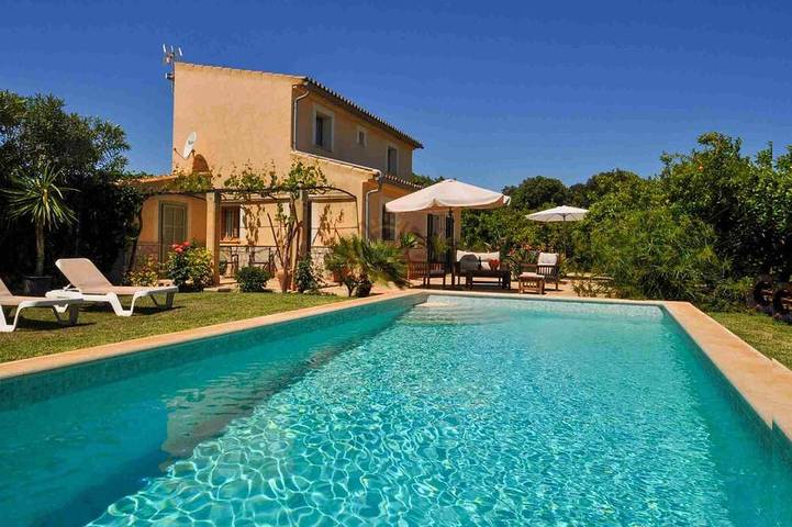 Cottage for 6 people, with garden and balcony - 1