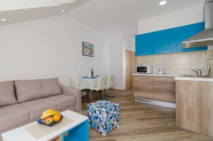 Ganze Wohnung, Ferienwohnung für 4 Personen mit Balkon in Općina Župa dubrovačka, Dubrovnik-Neretva