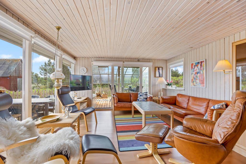 Klassisk sommerhus i skønne Nr. Lyngvig med lys udestue in Nørre Lyngvig, Hvide Sande