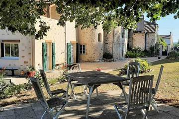Chambre D’hôte pour 10 Personnes dans Thouarsais-Bouildroux, Fontenay-le-Comte, Photo 4