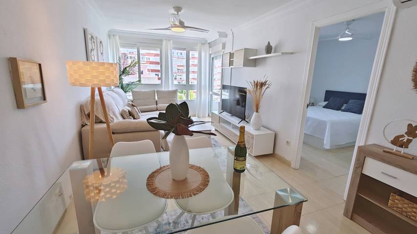 Entire apartment, Terrasol Franlou Vistas Al Mar in Torre del Mar, Vélez-Málaga