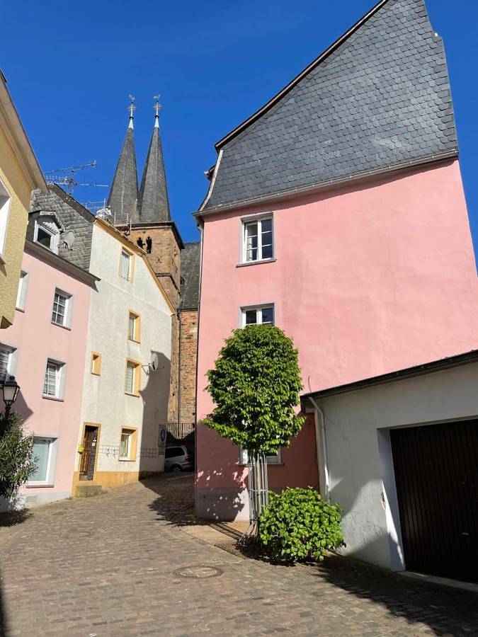 Ferienhaus für 4 Personen, mit Terrasse und Sauna sowie Ausblick in Saarburg und Umgebung