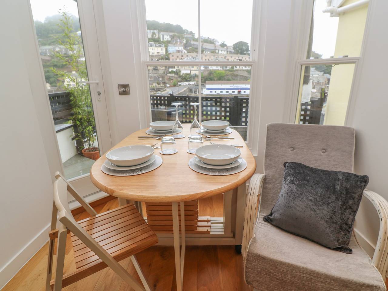 Entire apartment, 1 River View in Looe, Cornwall