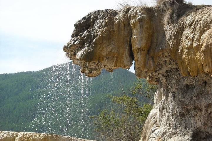 Location de vacances pour 6 personnes, avec terrasse et jardin, animaux acceptés à Eygliers