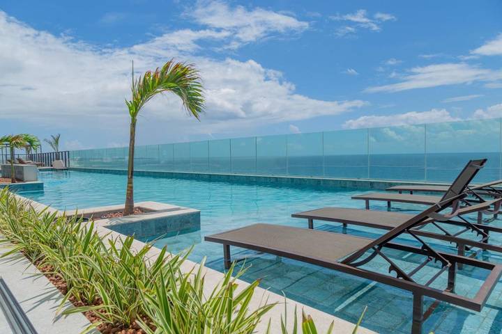 Appartement de vacances pour 2 personnes, avec jardin ainsi que piscine et jacuzzi