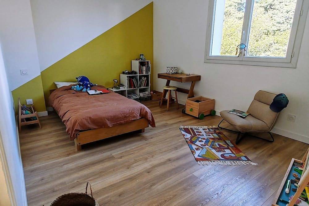 Vacation home with pool (8/10 people) in Castelnau-le-Lez, Côte d'Améthyste
