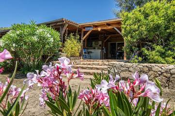 Gîte pour 5 personnes, avec jardin et vue, adapté aux familles à Serra-di-Ferro