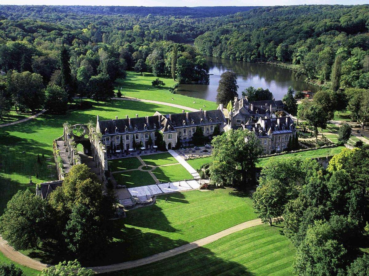 Abbaye Des Vaux-De-Cernay in Cernay-la-Ville, Parc naturel régional de la Haute Vallée de Chevreuse