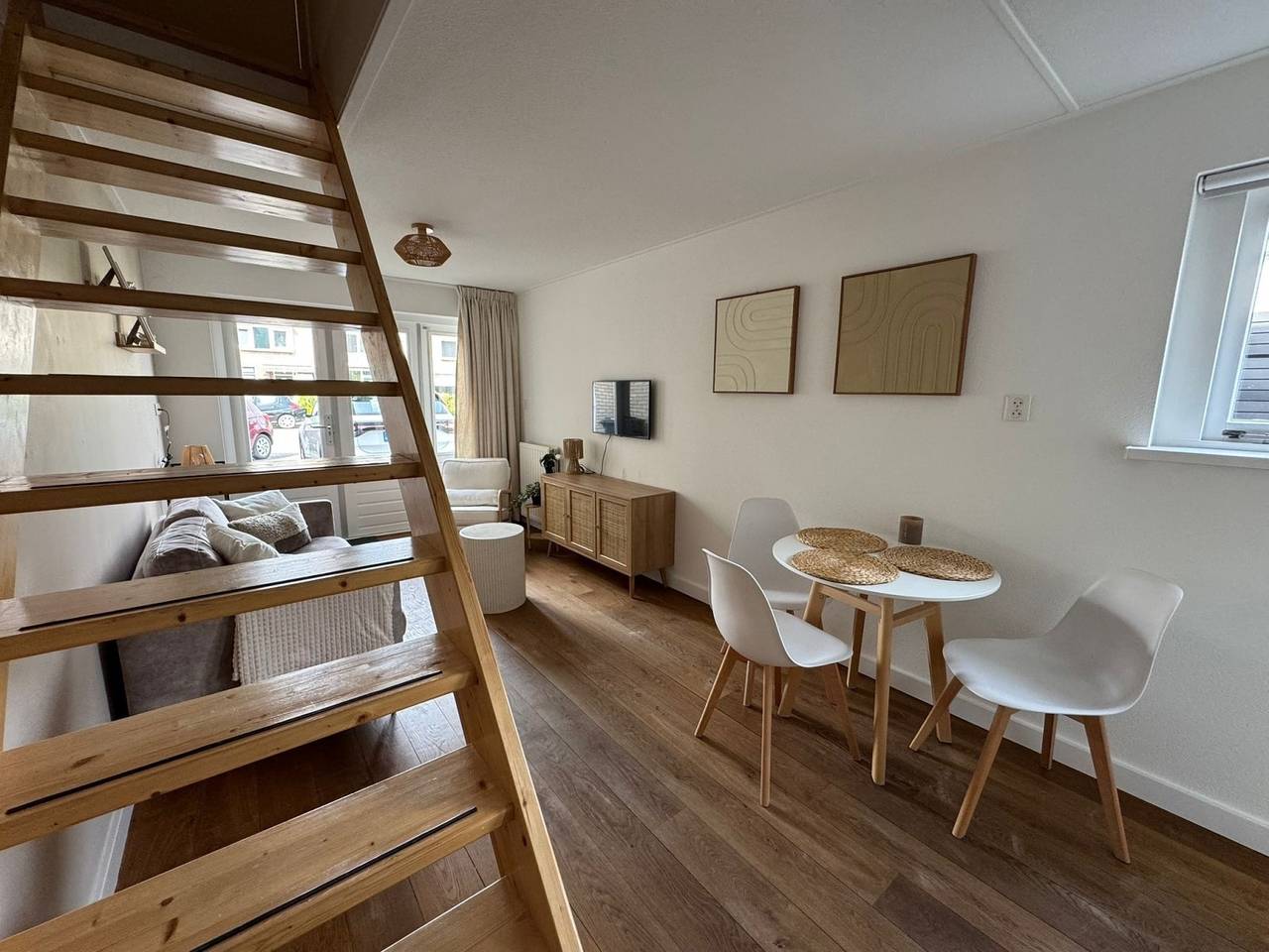 Sfeervol 3-persoons vakantiehuis met omheinde tuin in Domburg, dichtbij centrum in Domburg, Walcheren