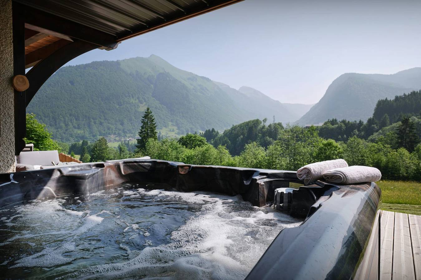 Spa, sauna, jacuzzi, et belle vue - Ovo Network in La Côte-d'Arbroz, Les Portes du Soleil