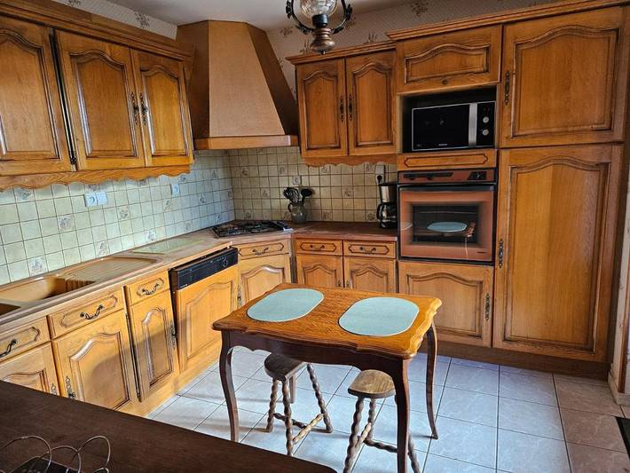 Location de vacances pour 6 personnes, avec vue et balcon à Montgreleix - 2