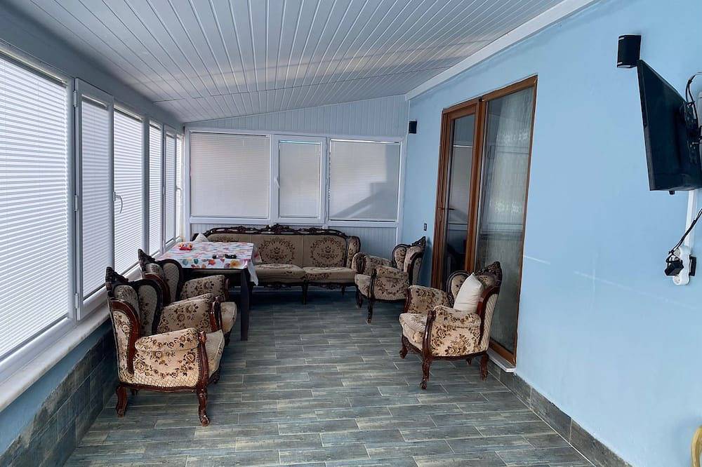 Isıtmalı Havuz Maviköşk in Black Sea region