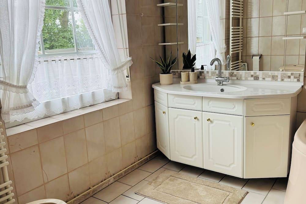 Ganze Wohnung, Villa am Wangermeer-Familienurlaub, Sonnenterrasse, bis 4 Gäste, Hundefreundlich in Wangermeer, Wangerland