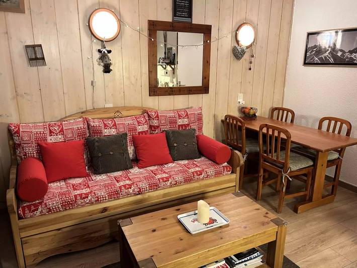 Ganze Wohnung, T2 Coquet mit schöner Aussicht in der Nähe des Super Venosc Sessellift in Vénosc, Les Deux Alpes