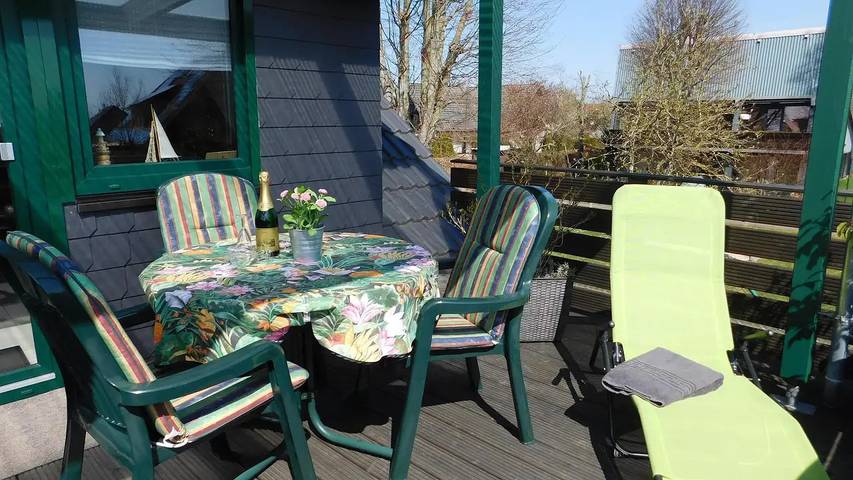 Ferienwohnung für 3 Personen, mit Balkon und Sauna in Butjadingen