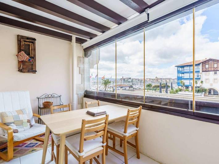 Gîte pour 4 personnes, avec Terrasse dans Casino d'Hendaye