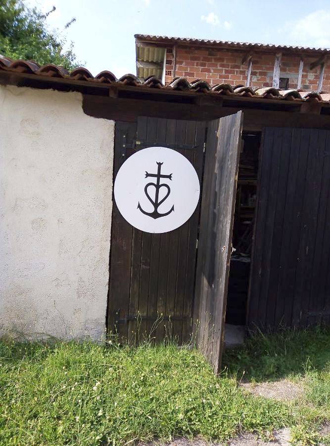 La Croix De Camargue in Oradour-sur-Glane, Région de Rochechouart