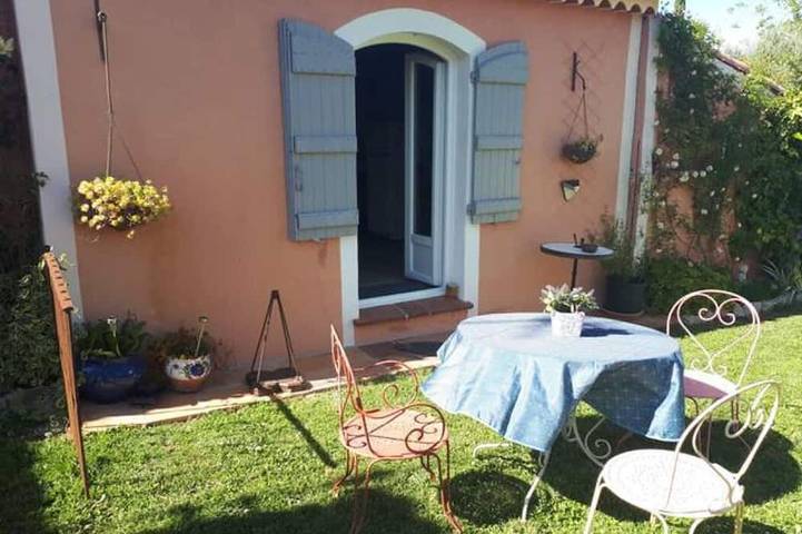 Gîte pour 4 personnes, avec jardin ainsi que terrasse et piscine à Saint-Paul-en-Forêt - 4