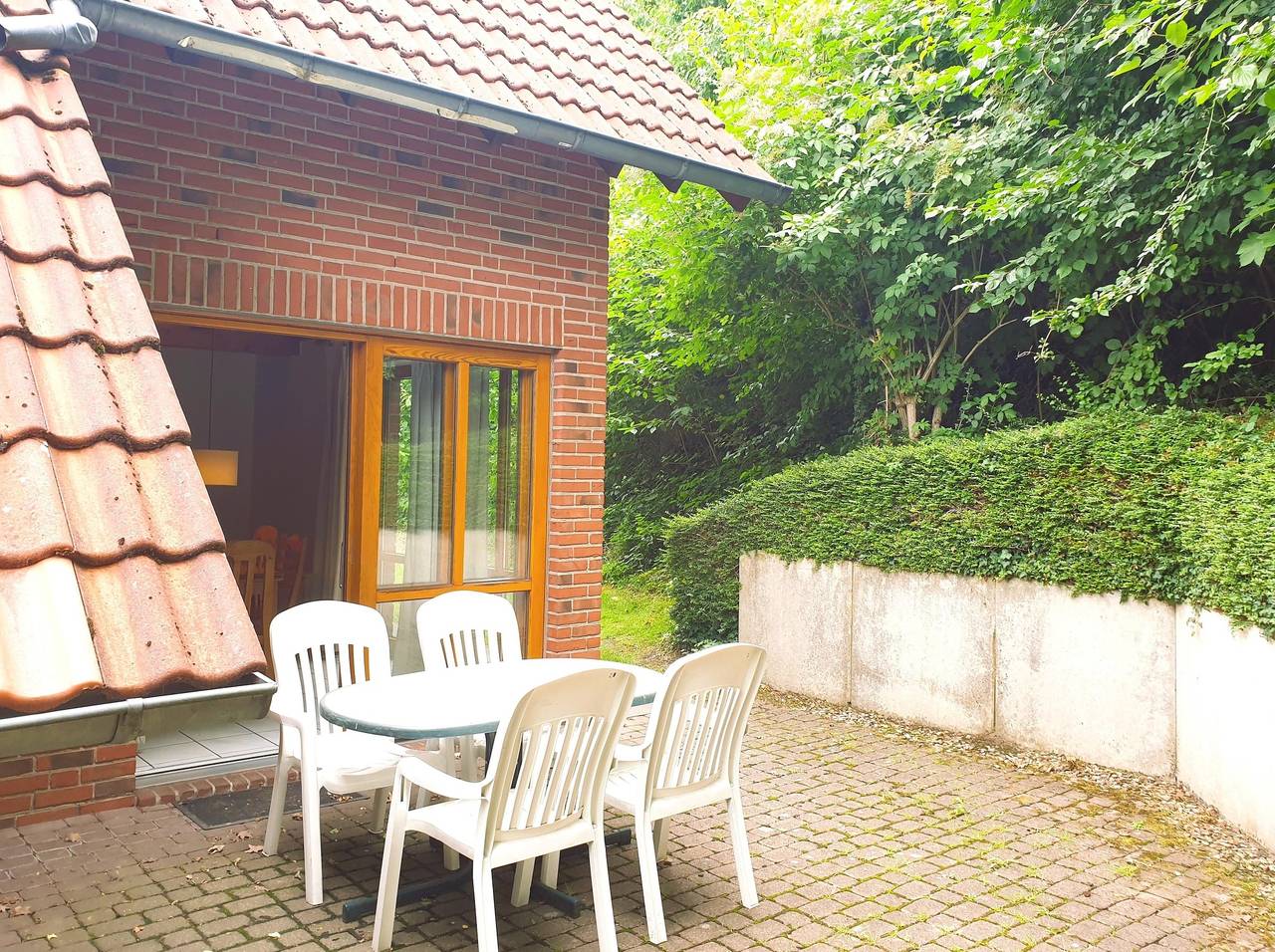 Haus 9 Natur Ferienpark, Wlan, Kostenfreier Parkplatz, Grillen auf der Terrasse. Schöne Familienzeit! in Nieheim, Kreis Höxter