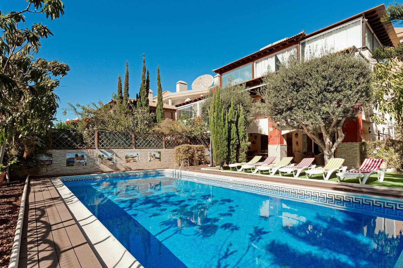 Ferienvilla 'Private Pool Los Cristianos' mit Bergblick, Wlan und Klimaanlage in Los Cristianos, Arona