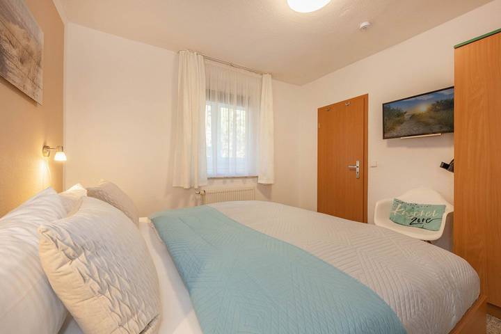 Ganze Wohnung, Moderne Ferienwohnung in Koserow mit Balkon – nur 200 m zum Strand! in Strand Zempin, Zempin