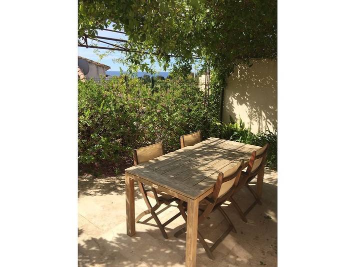 Finca für 4 Personen, mit Balkon und Terrasse sowie Garten in der Provence