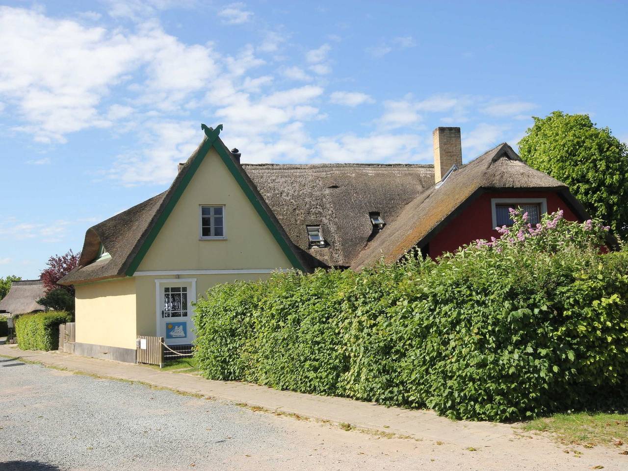 Ganze Ferienwohnung, Im Reetdachhaus in Wustrow, Fischland