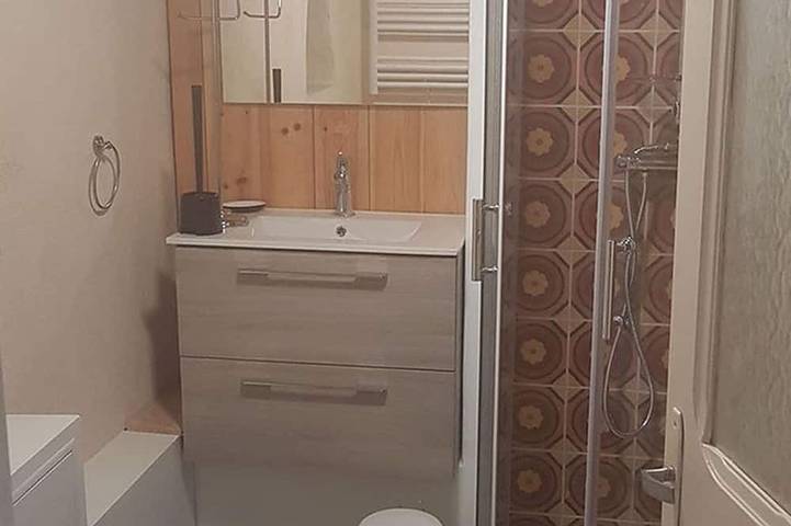 Gîte pour 4 personnes, avec piscine à Charleval - 2