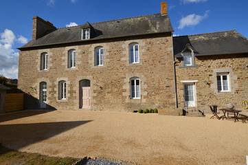 Gîte pour 5 personnes, avec jardin dans La Chapelle-Janson