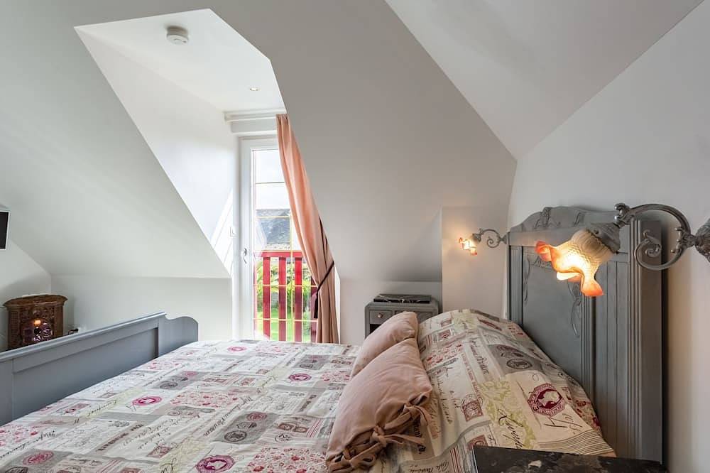 Valhalla, chez Jules in Lamballe-Armor, Côte de Goëlo