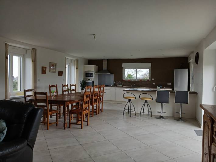 Maison de vacances pour 10 personnes, avec jardin et vue sur le lac dans la Sarthe
