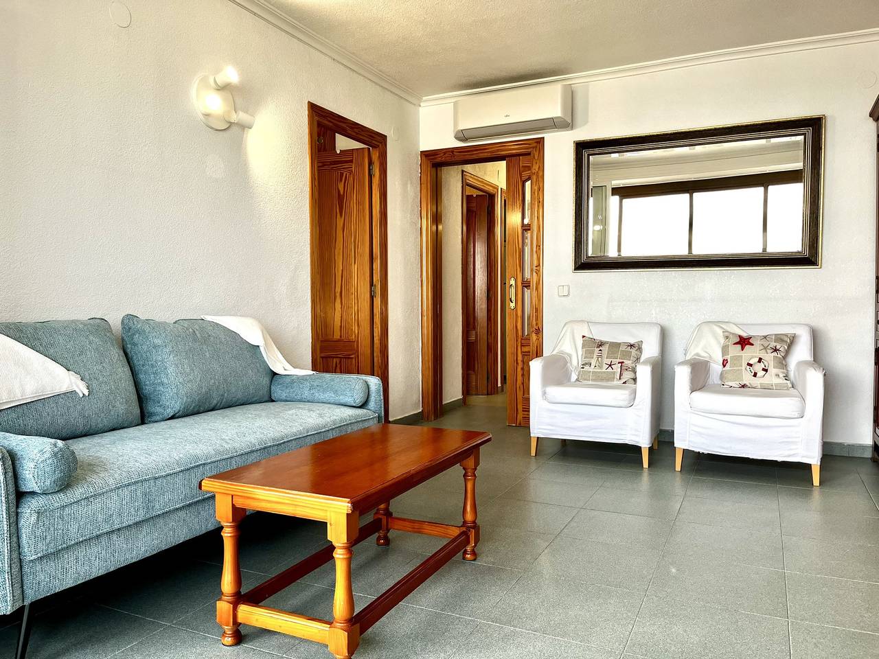 Entire apartment, Holiday apartment for 4 people with balcony in El Barrio, San Juan Playa