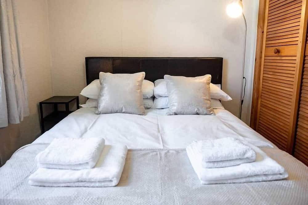 Geheel appartement, ☆Bright, Spacious West-End Flat, Near University☆ in Dundee, Angus