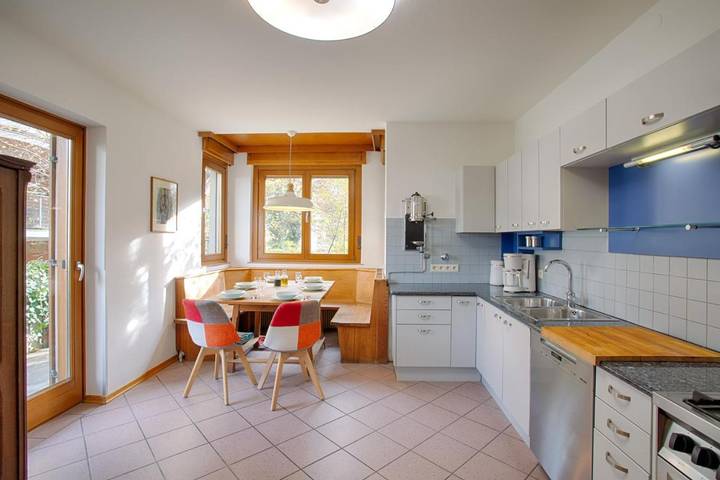 Ferienwohnung für 6 Personen, mit Terrasse und Ausblick in Naturns - 4
