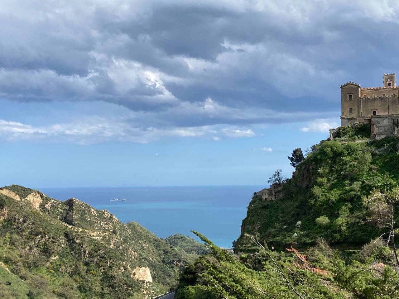 Villa pour 6 personnes avec piscine in Savoca, Province de Messina
