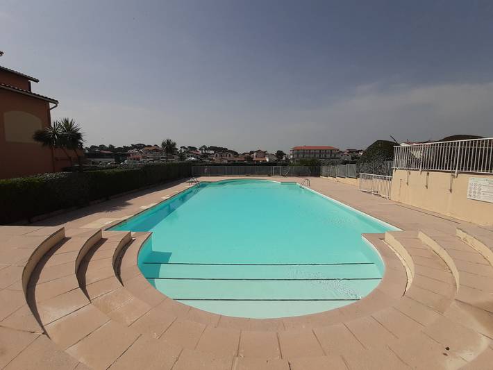 Gîte pour 4 personnes, avec piscine dans Plage Notre-Dame - 2