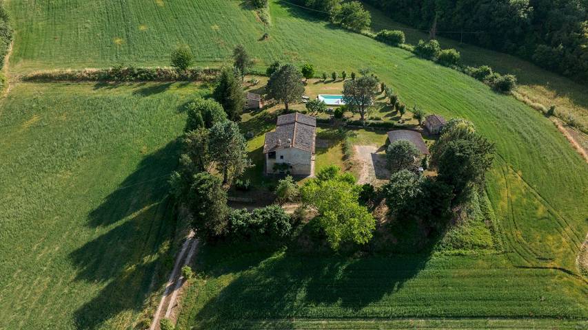 Villa for 6 personer, med hage og terrasse, dyr tillatt i Cetona
