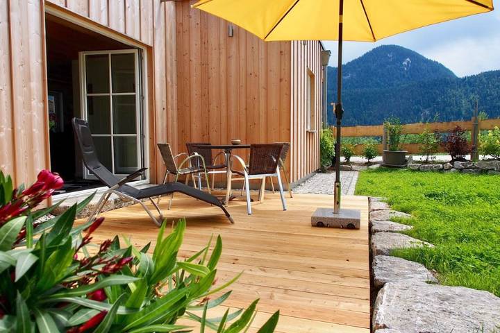 Hütte für 2 Personen, mit Whirlpool und Terrasse sowie Garten und Pool in Thiersee