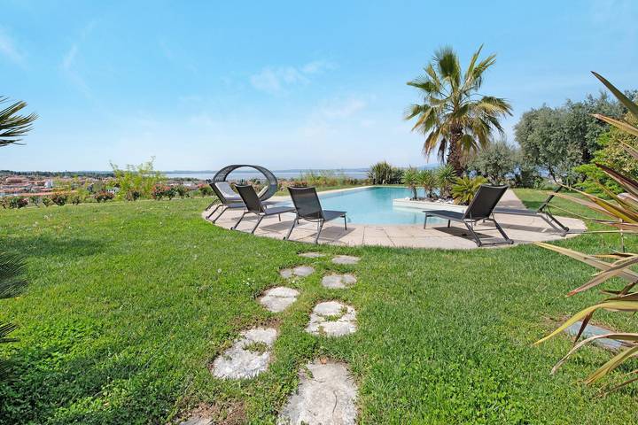 Ferienhaus für 8 Personen, mit Garten und Sauna sowie Seeblick am Gardasee - 3