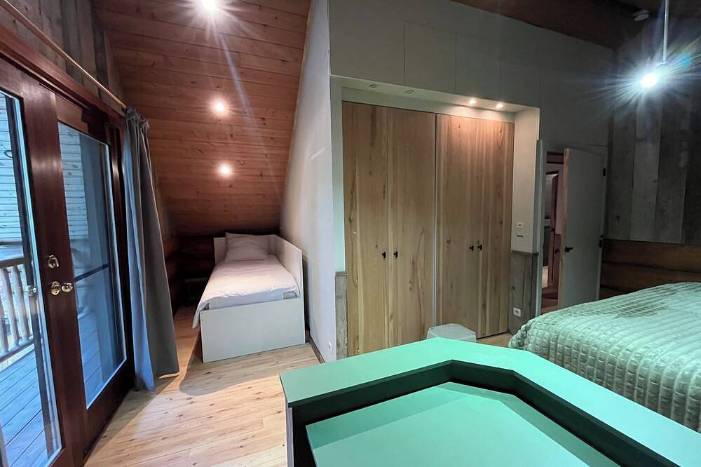 Das Loghouse zwischen Gent und Brügge in Knesselare, Ostflandern