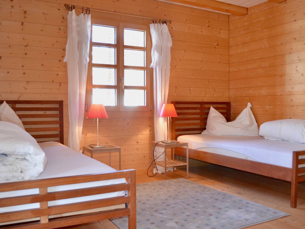 Ferienhaus Casa Larisch, Lumbrein - 4.5 Zimmer Ferienhaus für max. 8 Pers. in Lumnezia, Obersaxen-Mundaun