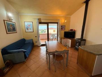 Gîte pour 4 personnes, avec jardin et balcon, animaux acceptés à Tanaunella