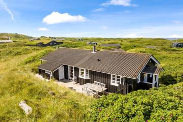 Ferienhaus mit Meerblick für 7 Personen, mit Terrasse und Sauna sowie Whirlpool, mit Haustier in Grønhøj Strand