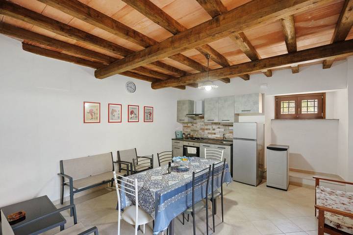 Entire apartment, Giardino Siniscalchi Apartment 2 with Wi-Fi and Air Conditioning in Torchiara, Cilento
