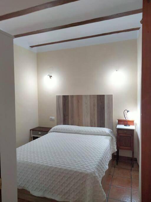 Casa de vacaciones para 8 personas, con terraza además de vistas y piscina en Requena-Utiel - 4