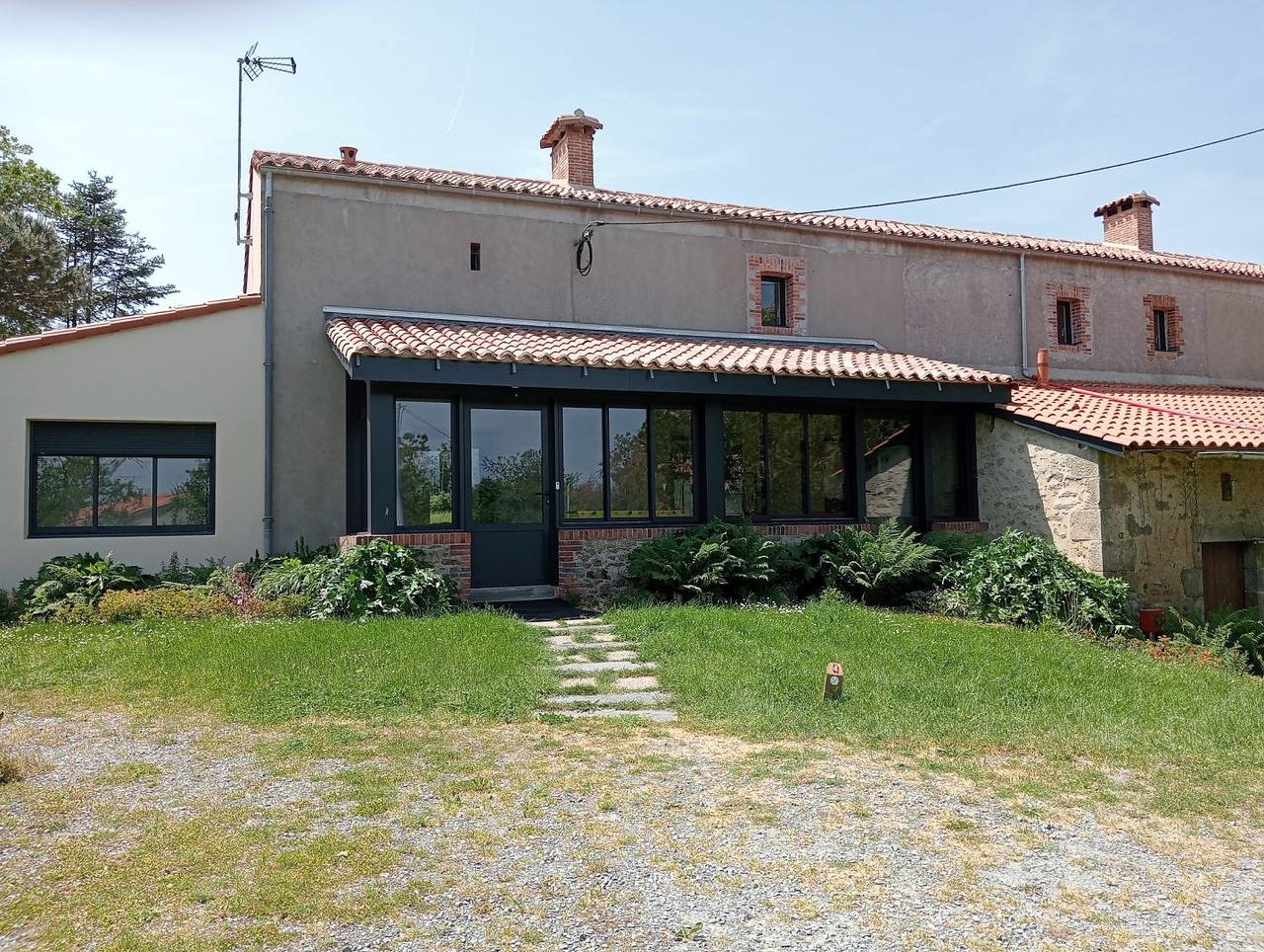 Gîte "La Longère" 15 couchages in Les Herbiers, Vallée de la Loire