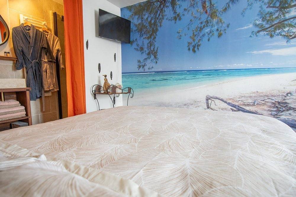 Maison d'hôtes privatisée avec piscine, jacuzzi, bain nordique et jeux ! in La Couture-Boussey, Région d'Évreux