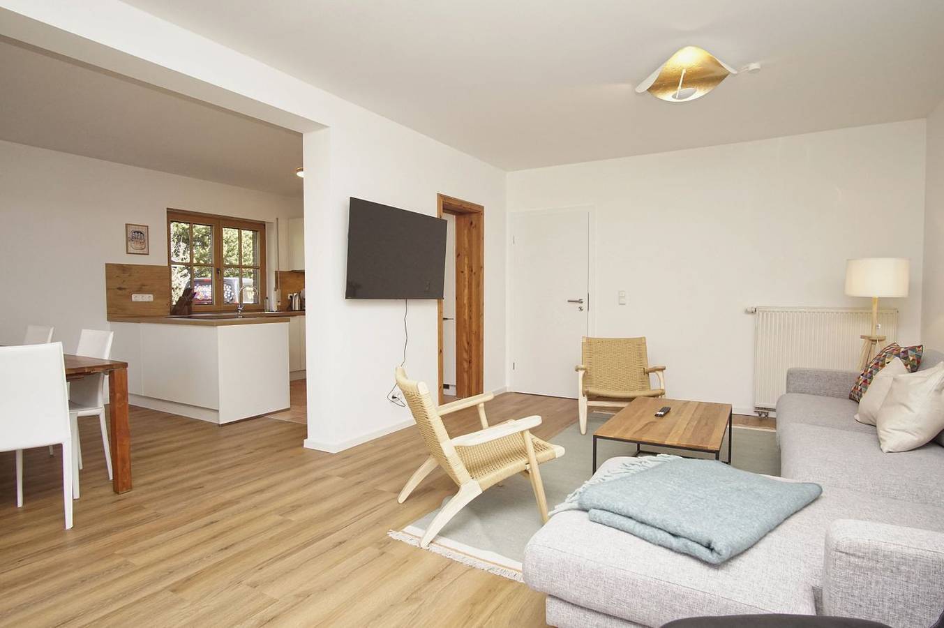 Modernes und komfortables Ferienhaus - Reethaus Wiek rechte Haushälfte in Wiek, Rügen