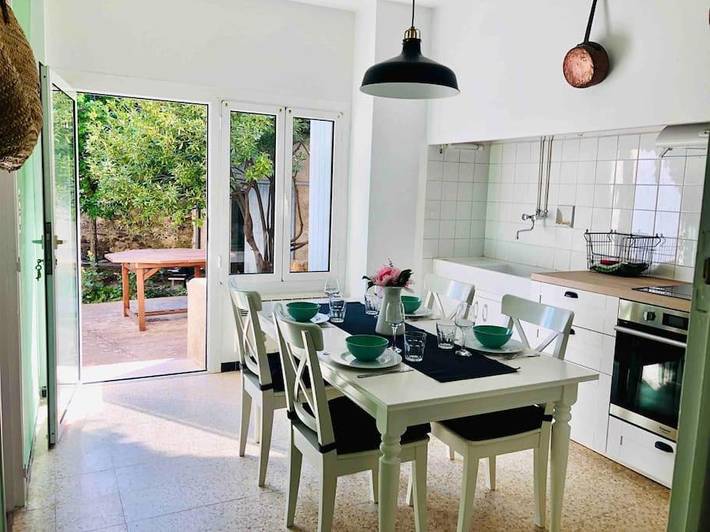 Location de vacances pour 6 personnes, avec terrasse et jardin à Taussac-la-Billière